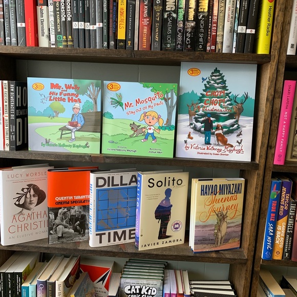 Box Set of 4 Children’s Books - Picture 10 of 12